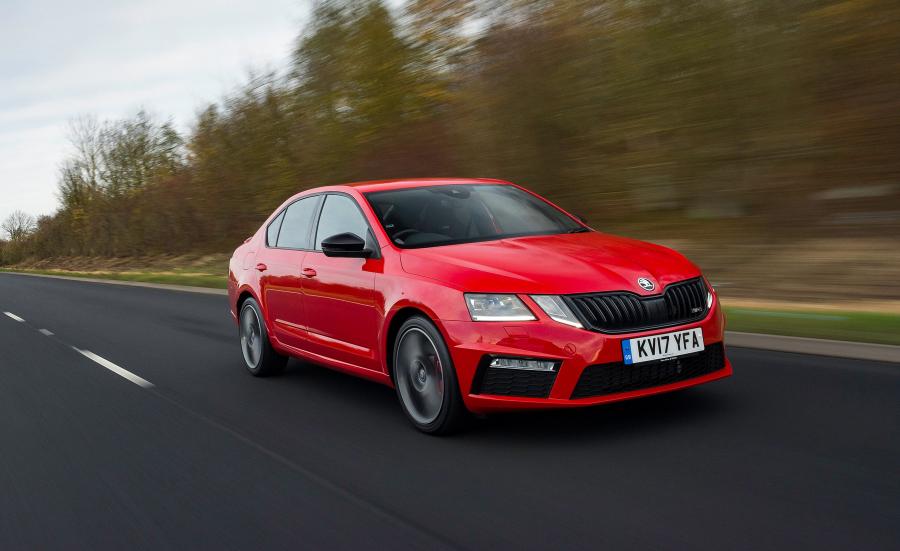  Skoda Octavia vRS (5E) 2017 года  (UK) (фото 3 из 16)